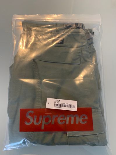 Supreme Cargo Short "Olive"