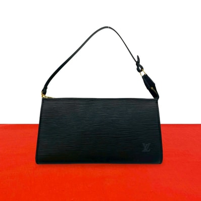 LOUIS VUITTON ルイヴィトン ポシェット アクセソワール エピ レザー ハンドバッグ ブラック
50125