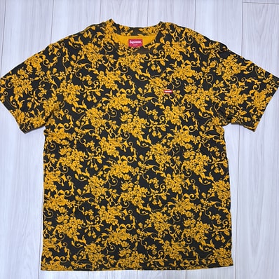 Supreme Small Box Tee 1 "Black Floral"(20SS)