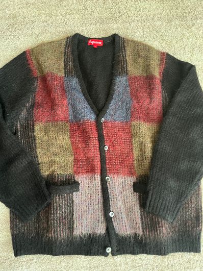 Supreme Brushed Grid Cardigan "Black"