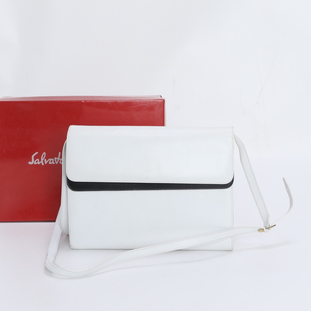 ■美品 サルヴァトーレフェラガモ ショルダーバッグ レザー