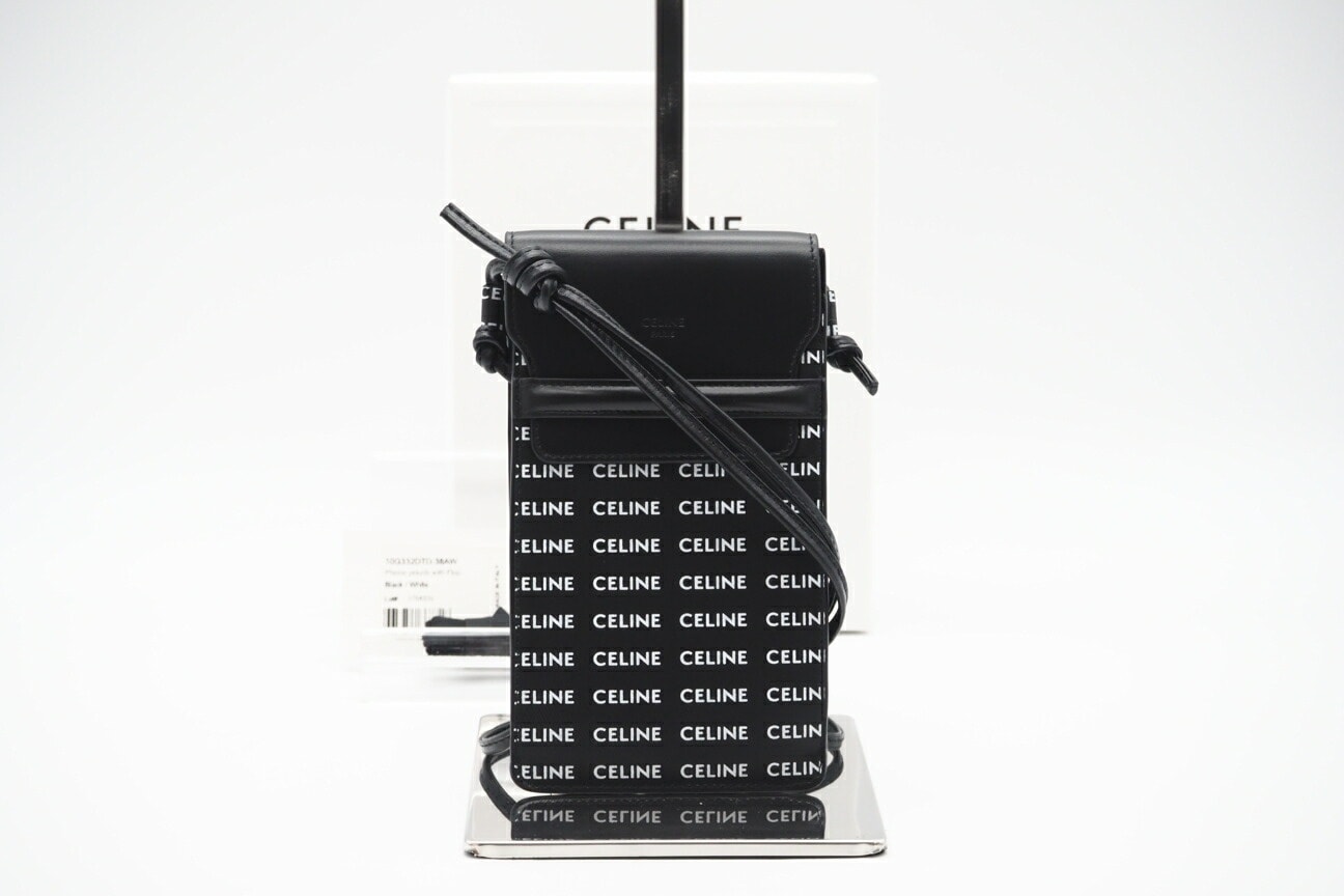 極美品 CELINE セリーヌ レザー ヴィンテージロゴプリント ジップアラウンドウォレット 496317 ショルダーバッグ ブラック ホワイト レザー レディース