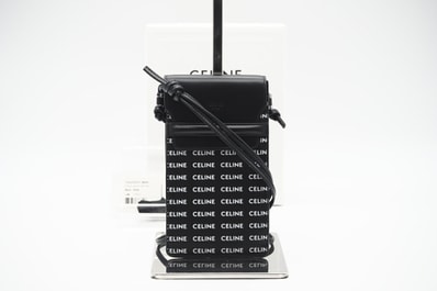 極美品 CELINE セリーヌ レザー ヴィンテージロゴプリント ジップアラウンドウォレット 496317 ショルダーバッグ ブラック ホワイト レザー レディース