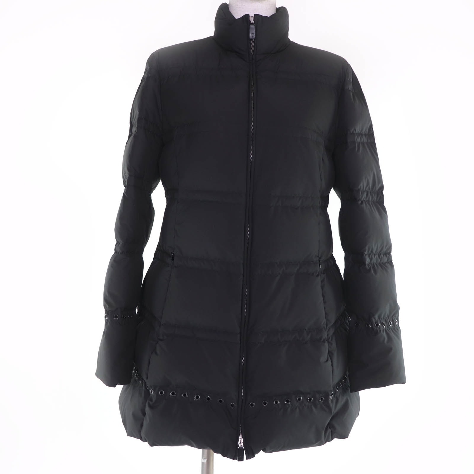 美品 サルヴァトーレフェラガモ ダウンコート ブラック レディース 40