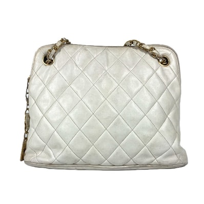 シャネル CHANEL マトラッセ キルティング ロゴ ヴィンテージ ロゴ Wチェーンバッグ 肩掛け ショルダーバッグ レザー ホワイト