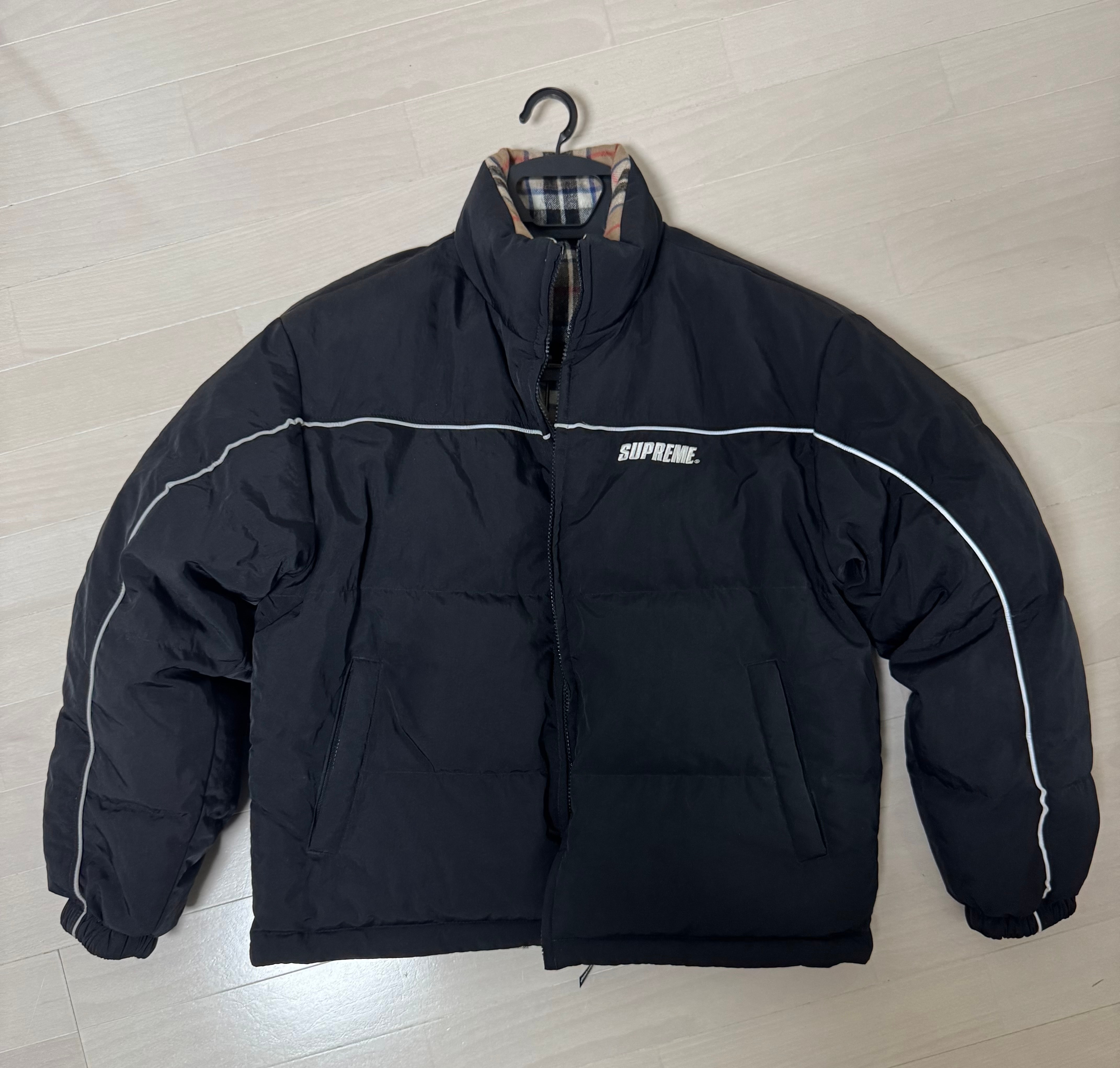 シュプリーム リバーシブル パファー ジャケット "ブラック"