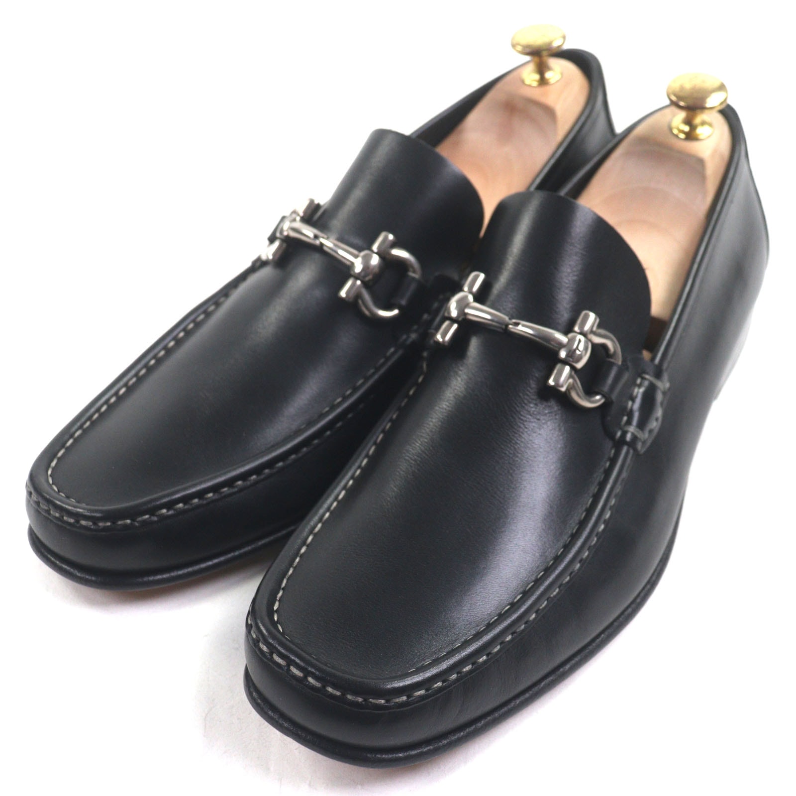 極美品 サルヴァトーレフェラガモ ローファー ブラック メンズ 9.5