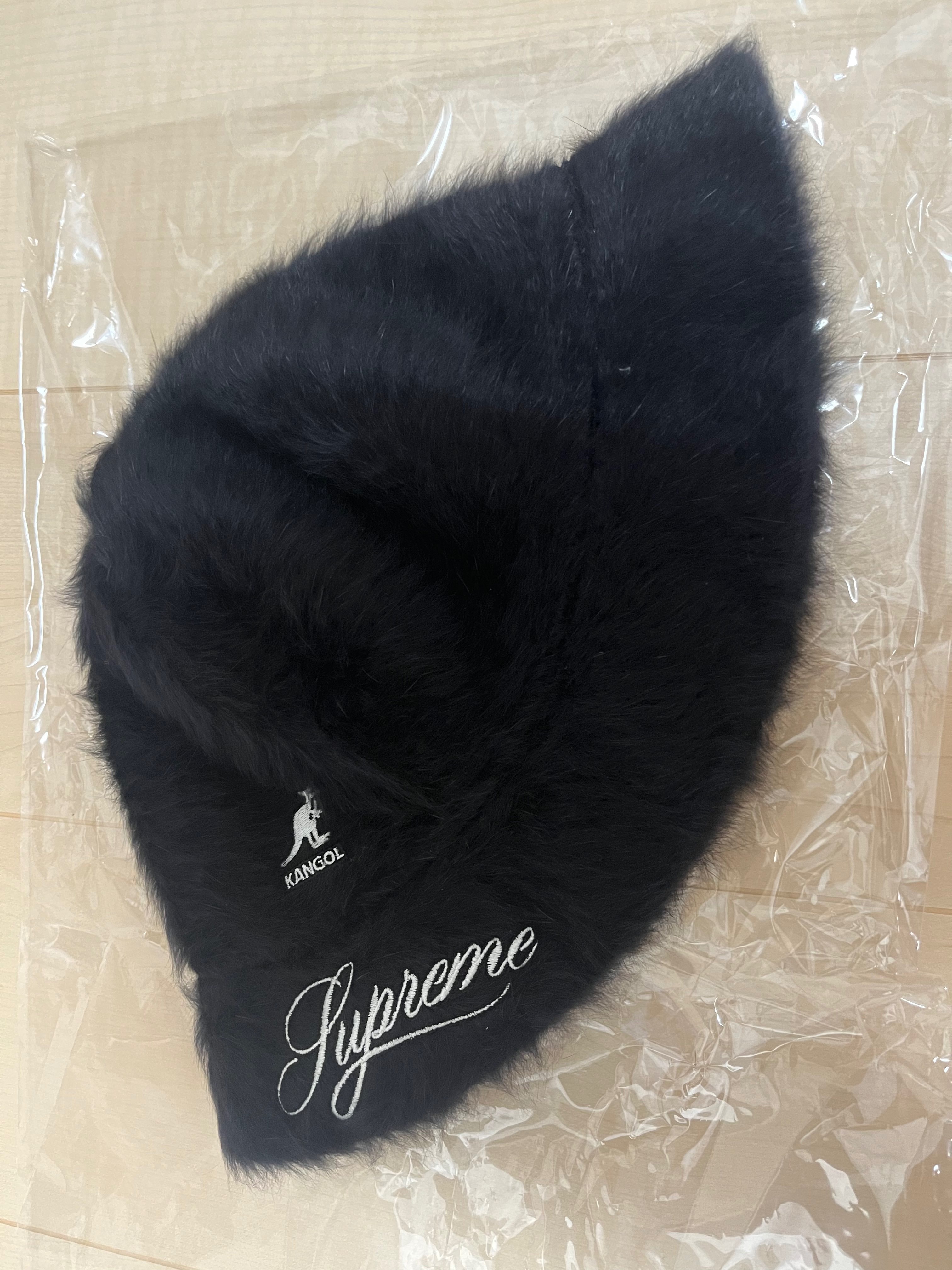 Supreme / Kangol Furgora Casual "Black"