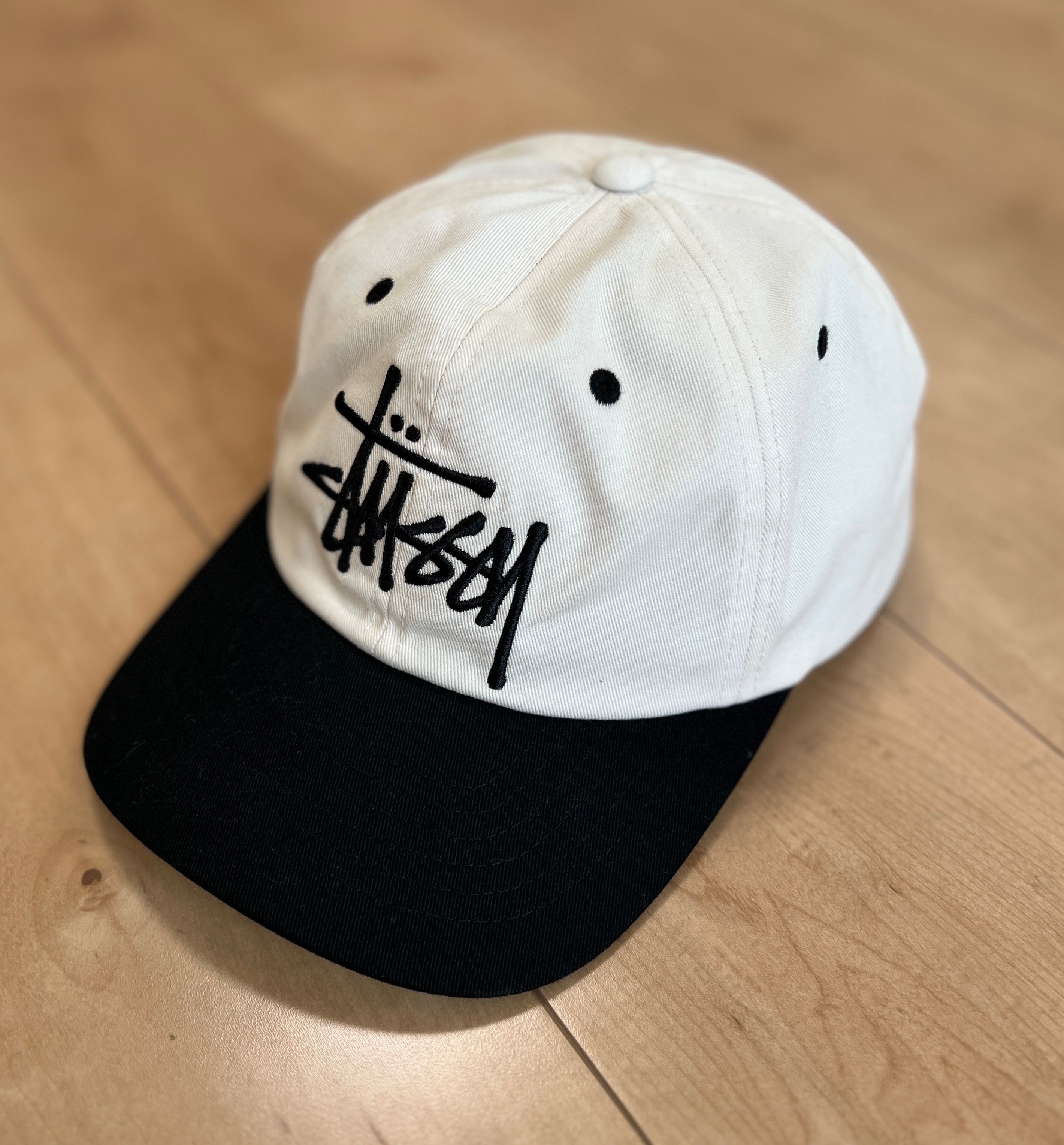 Stussy Low Profile Big Basic Snapback "Bone"