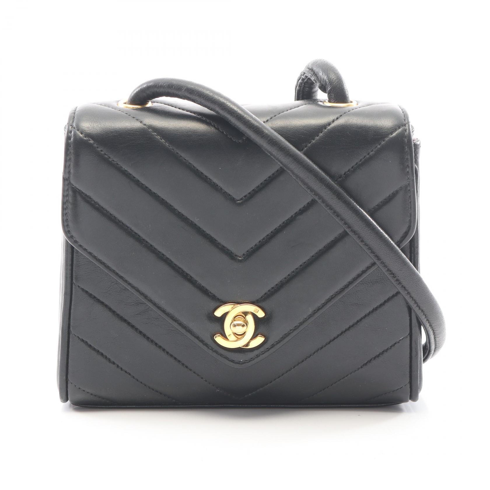 シャネル CHANEL Vステッチ ショルダーバッグ バッグ ラムスキン(羊革) レディース ブラック系 【中古】