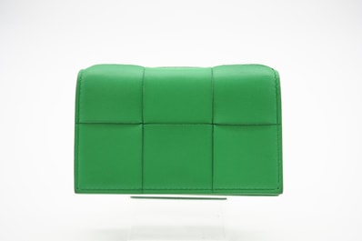 美品 BOTTEGAVENETA ボッテガヴェネタ マキシイントレチャート カセット レザー カードケース パラキート 748053 カードケース グリーン レザー メンズ