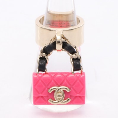 シャネル CHANEL マトラッセ バッグモチーフ リング・指輪 ジュエリー GP(ゴールドメッキ) レディース ゴールド系 / ピンク系 / ブラック系 【中古】