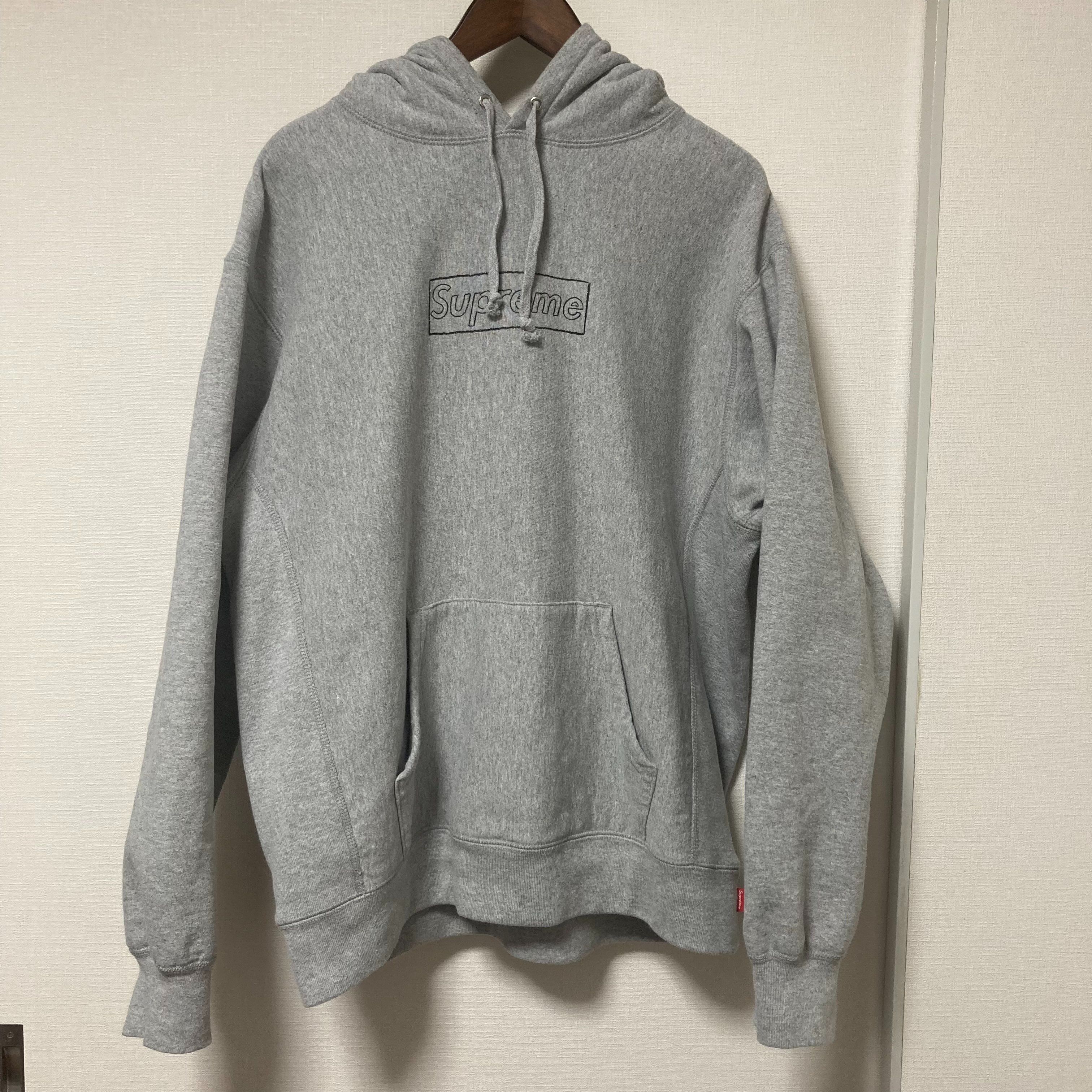 Supreme KAWS Chalk Logo Hooded Sweatshirt "Grey"(2021)