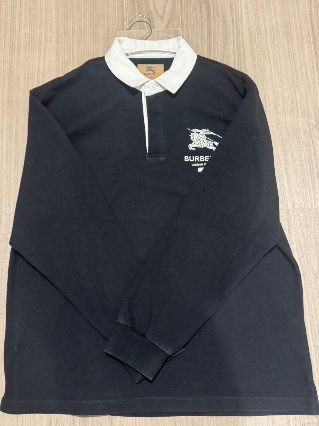 シュプリーム バーバリー ラグビー 