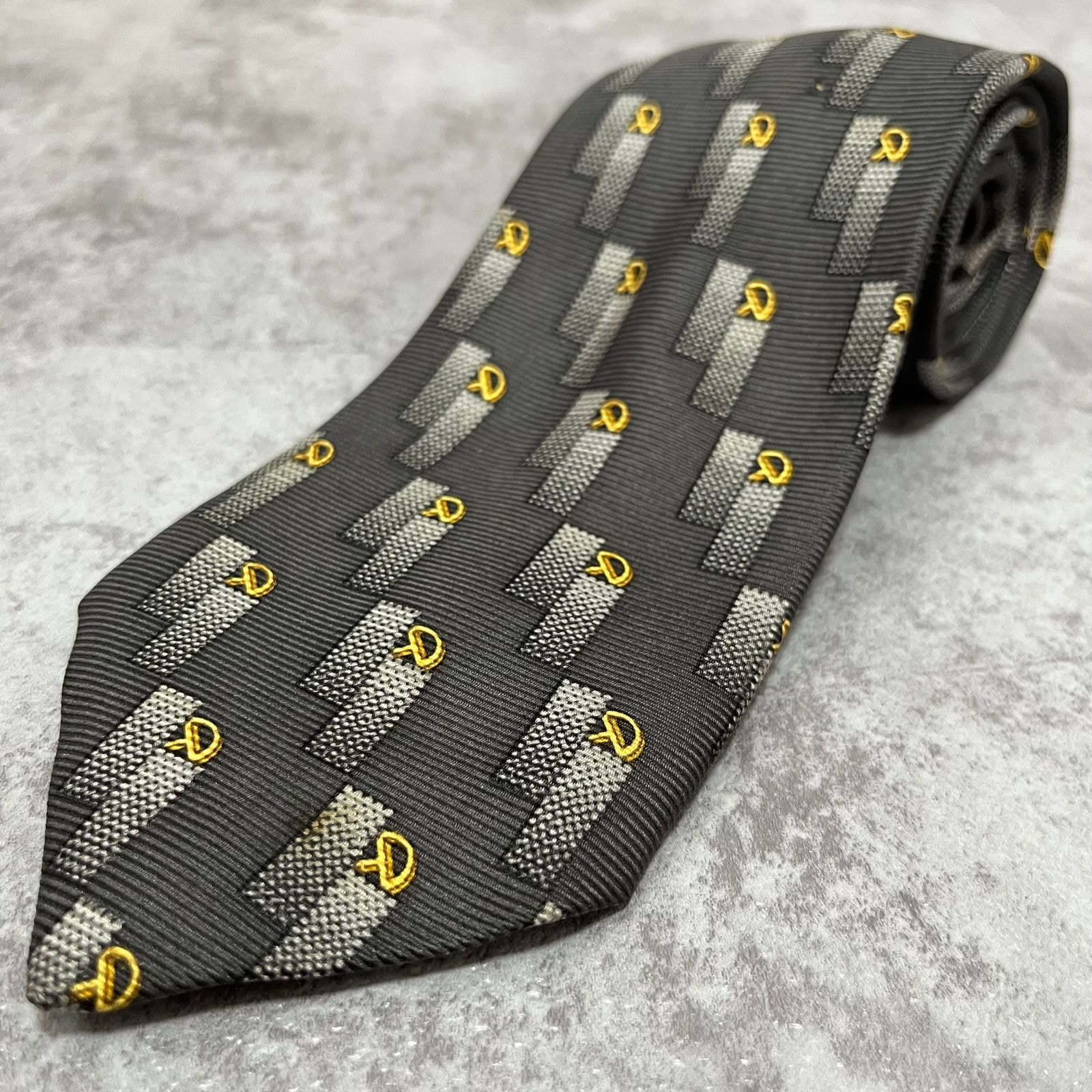 セリーヌ ネクタイ メンズ