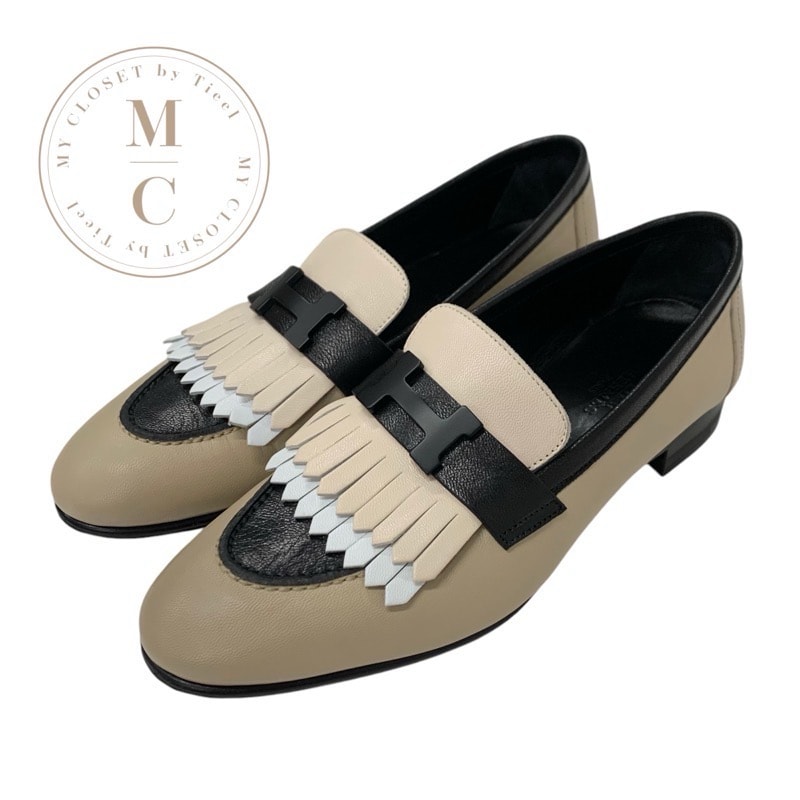 エルメス HERMES ロワイヤル ローファー 革靴 靴 シューズ レザー ベージュ ブラック ホワイト モカシン フラットシューズ H金具 フリンジ