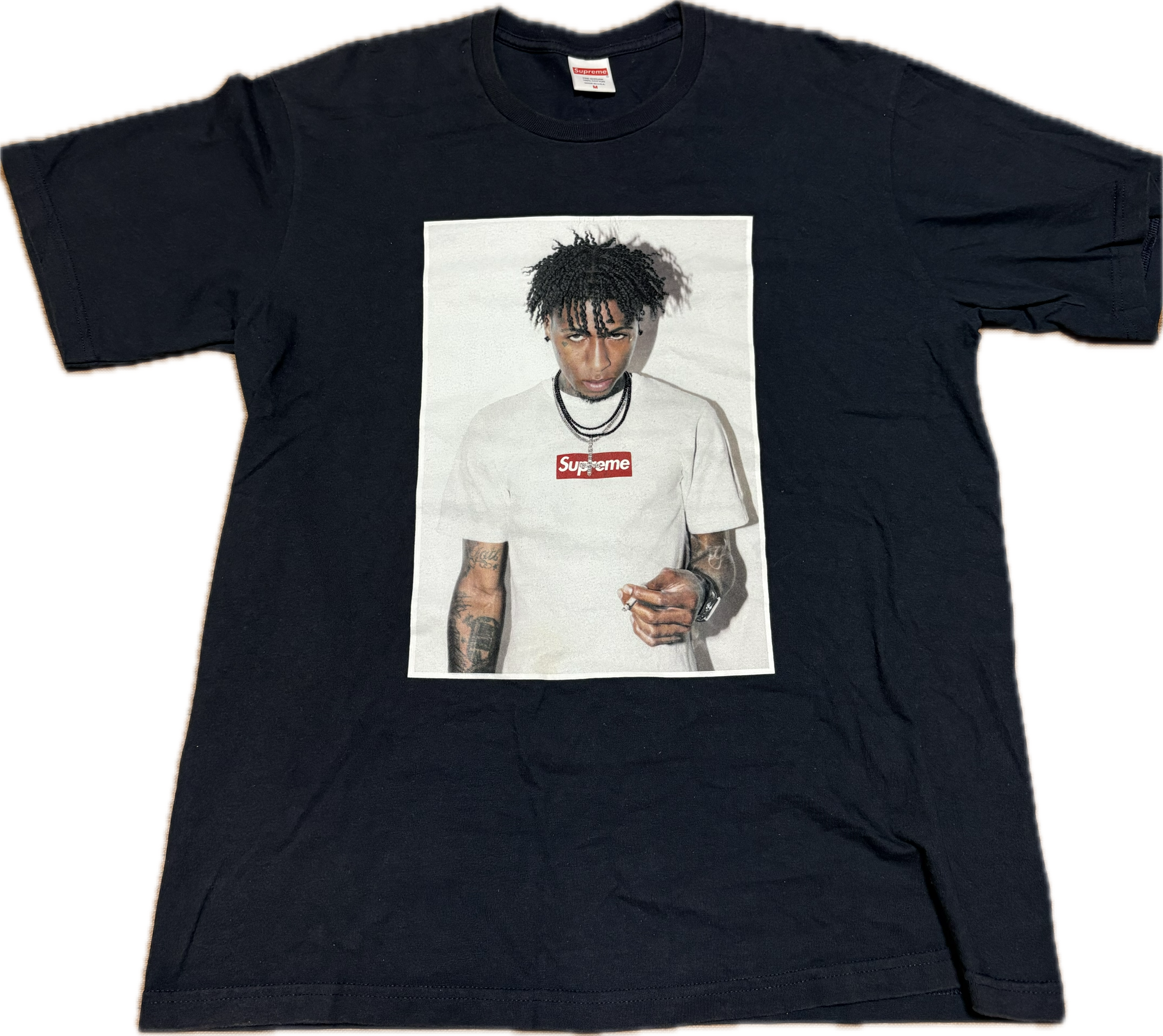 シュプリーム NBA ヤングボーイ Tシャツ "ネイビー"