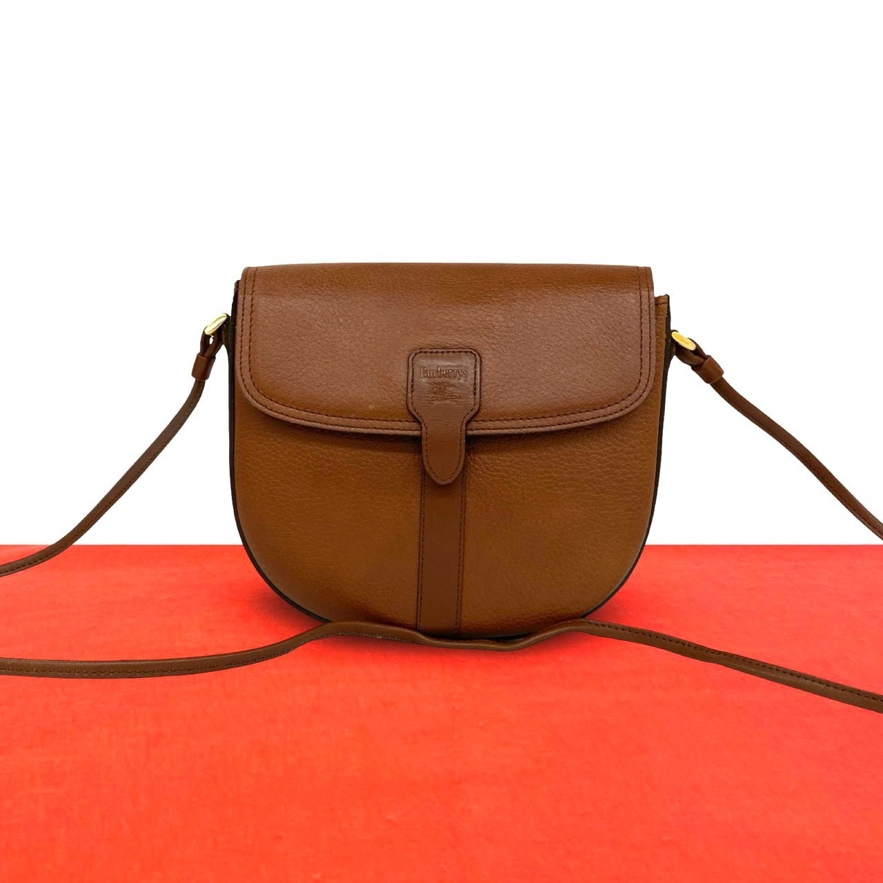 BURBERRY バーバリー ノバチェック 柄 シャドーホース ロゴ レザー ショルダーバッグ ブラウン
20435