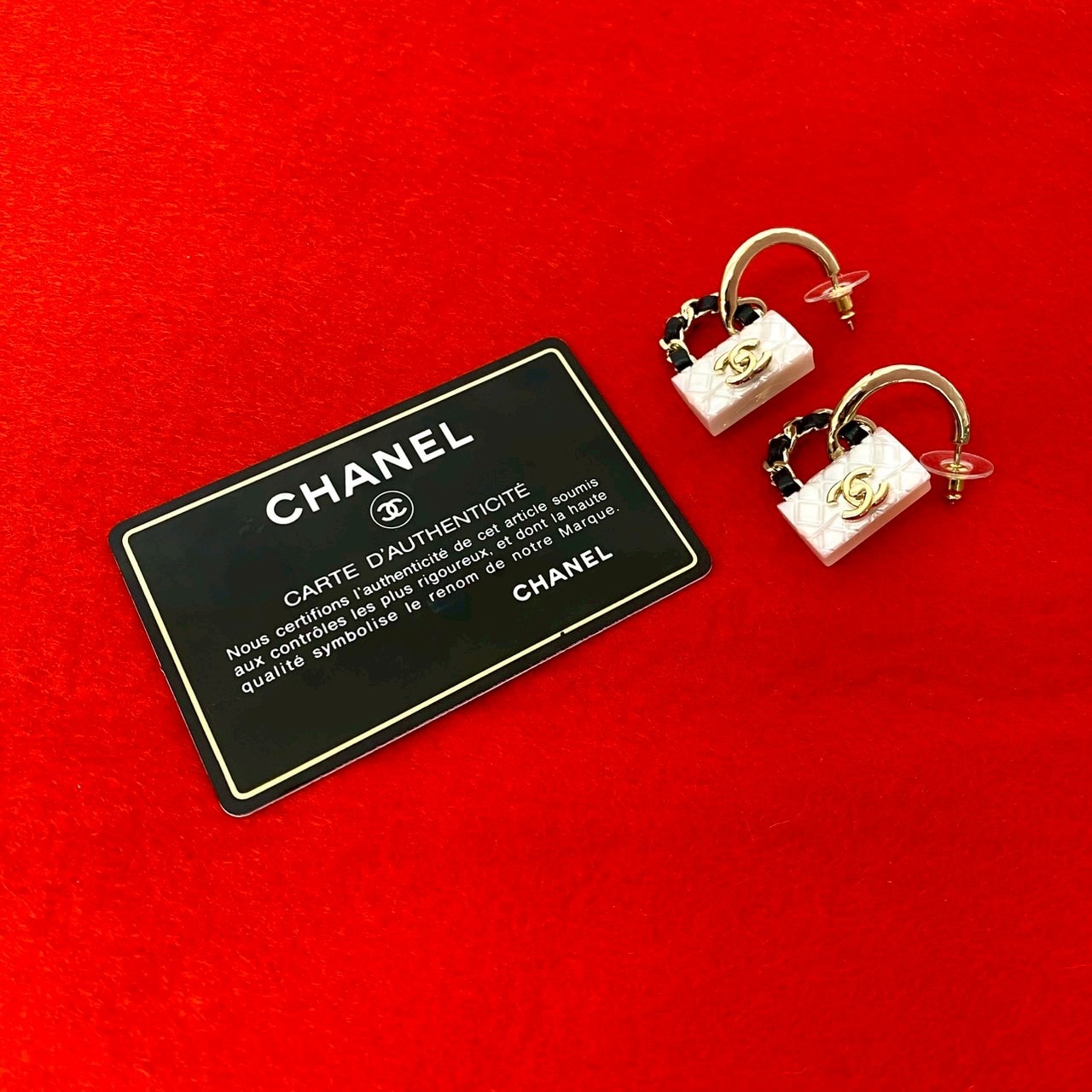 CHANEL シャネル ココマーク GP プラスチック ピアス ゴールド
 31255