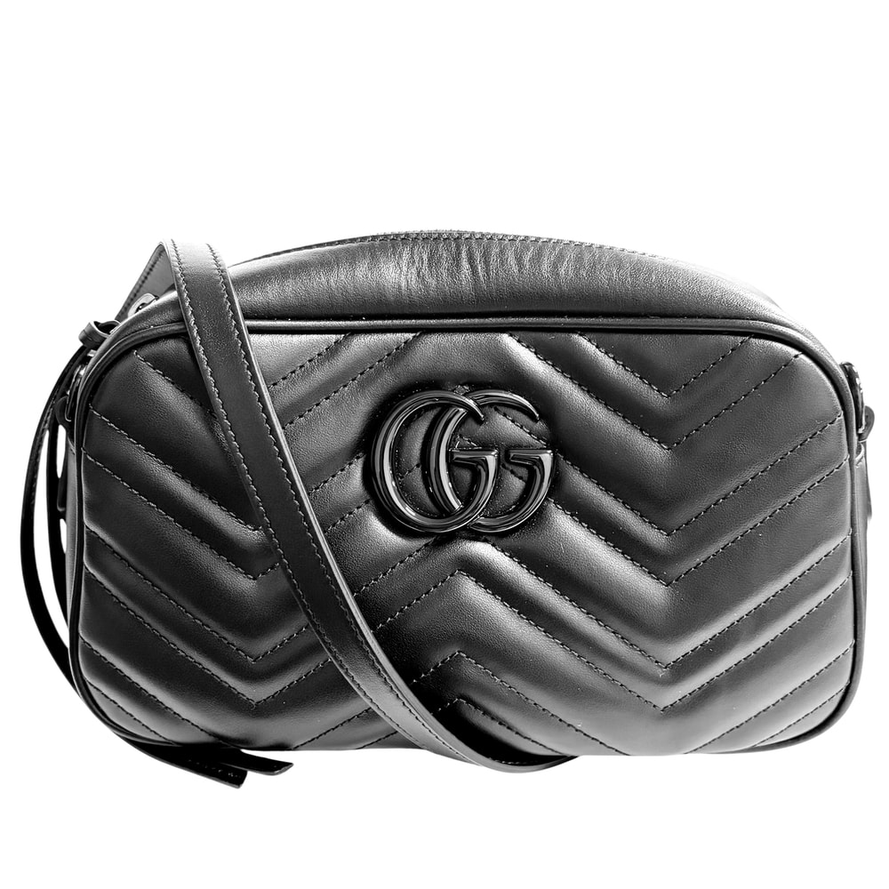 GUCCI グッチ ショルダーバッグ GGマーモント スモール カメラバッグ キルティング 肩掛け 斜め掛け 447632 レザー    ブラック 黒 ブラック金具 レディース【中古品】