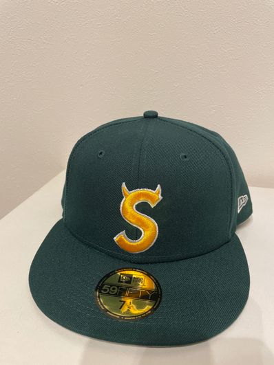 Supreme S Logo New Era "Green" (22FW)