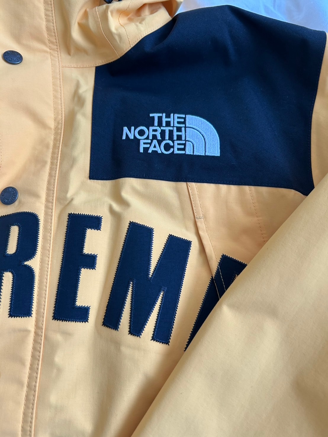 Supreme x The North Face Arc Logo Mountain Parka "Yellow"