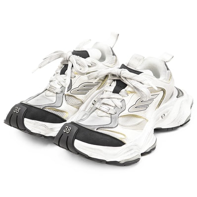 BALENCIAGA バレンシアガ ダッドスニーカー サイズ 38 レディース Cargo カーゴ ロゴメタリックプレート ウォーンアウト加工 メッシュ × スウェード ローカット シューズ 靴 箱/袋/替え紐付属 ホワイト ブラック グレー 黒 白 灰色