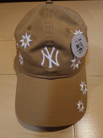 NEW ERA ニューエラ 9TWENTY 花刺繍 ベージュ