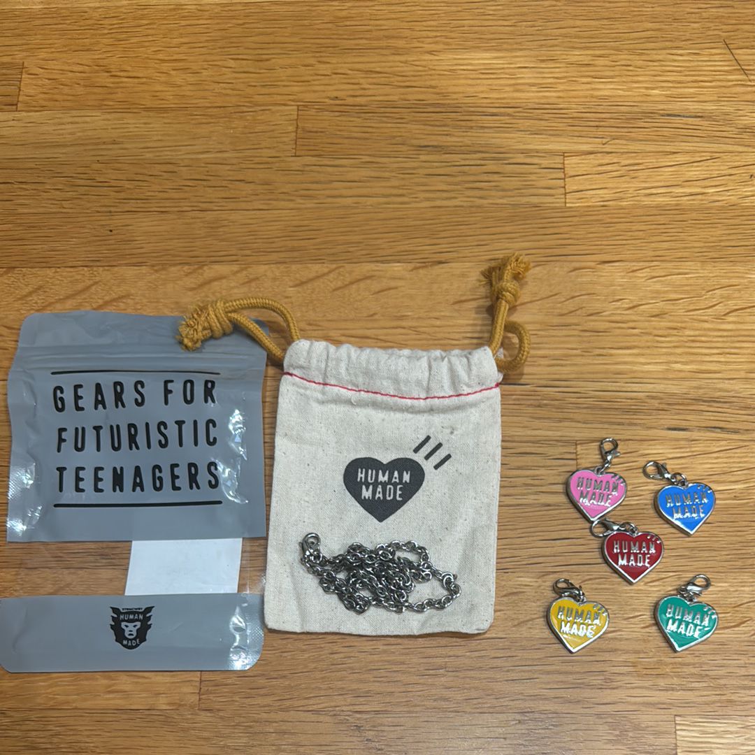 HUMAN MADE FIVE HEART NECKLACE "Silver"