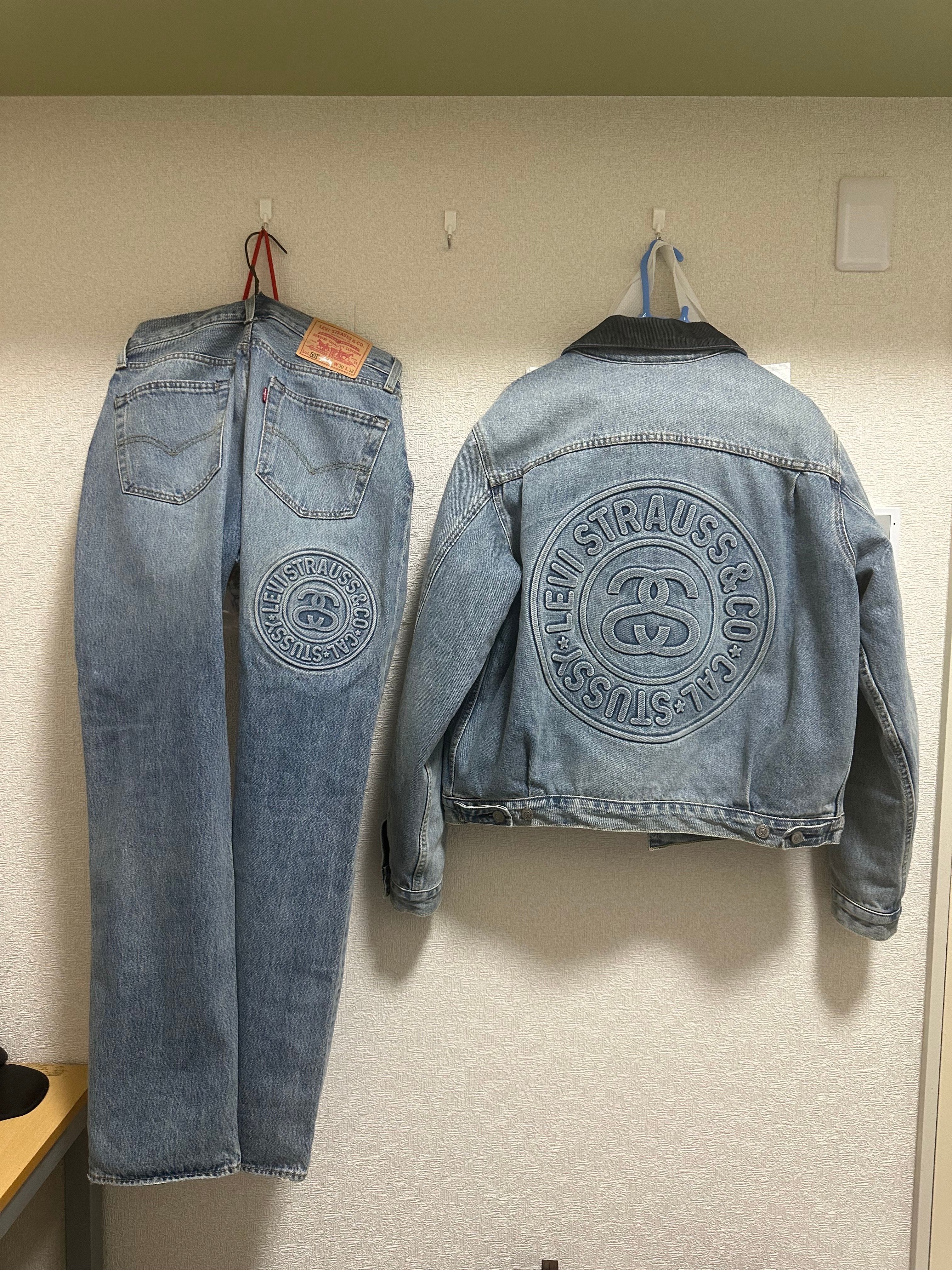 ステューシー × リーバイス エンボス トラッカー "デニム"