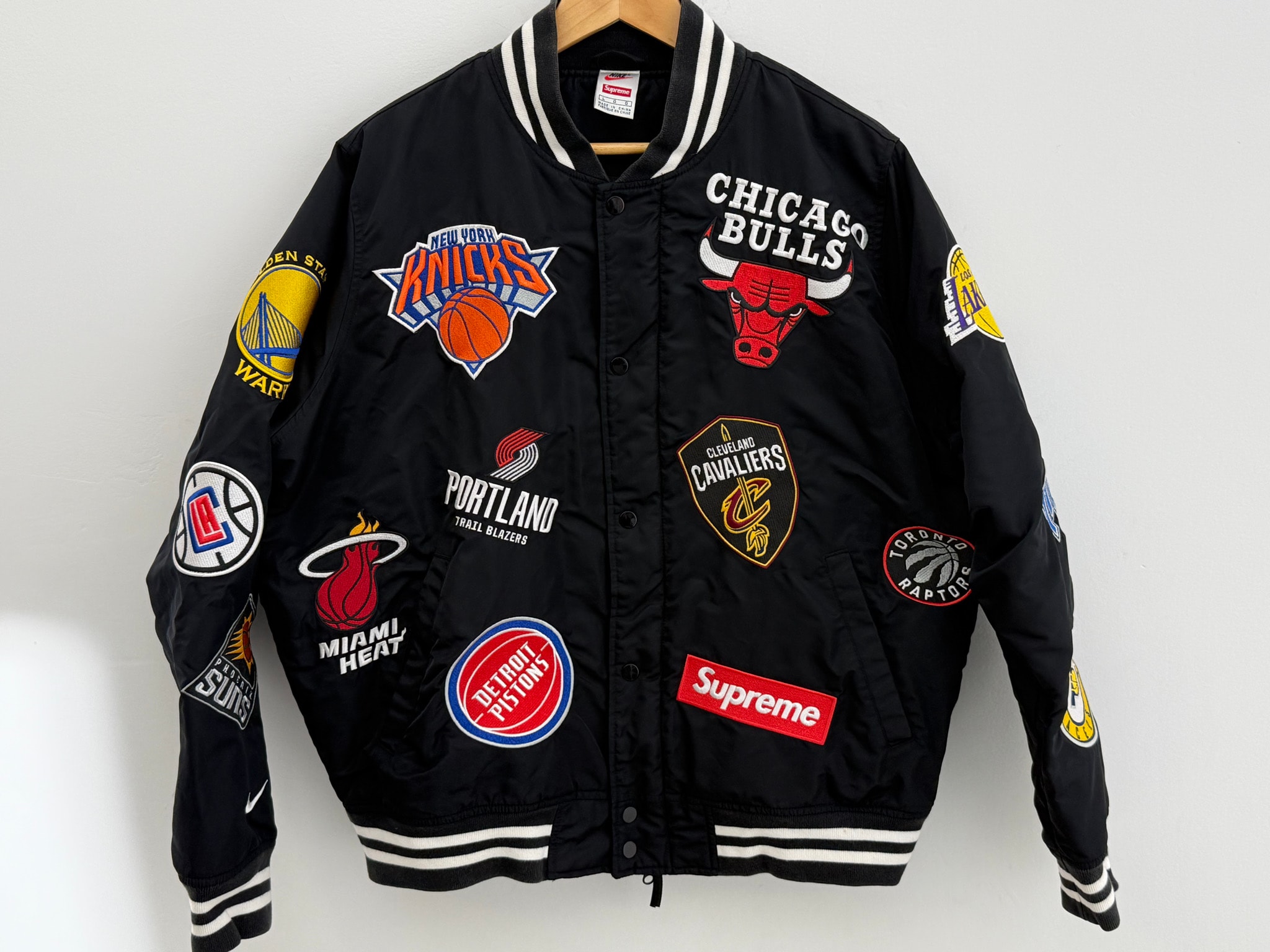 Supreme x Nike x NBA Teams Warm-Up Jacket "Black"