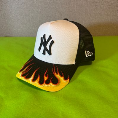 NEW ERA 9FORTY メッシュキャップ トラッカーキャップ 炎デザイン