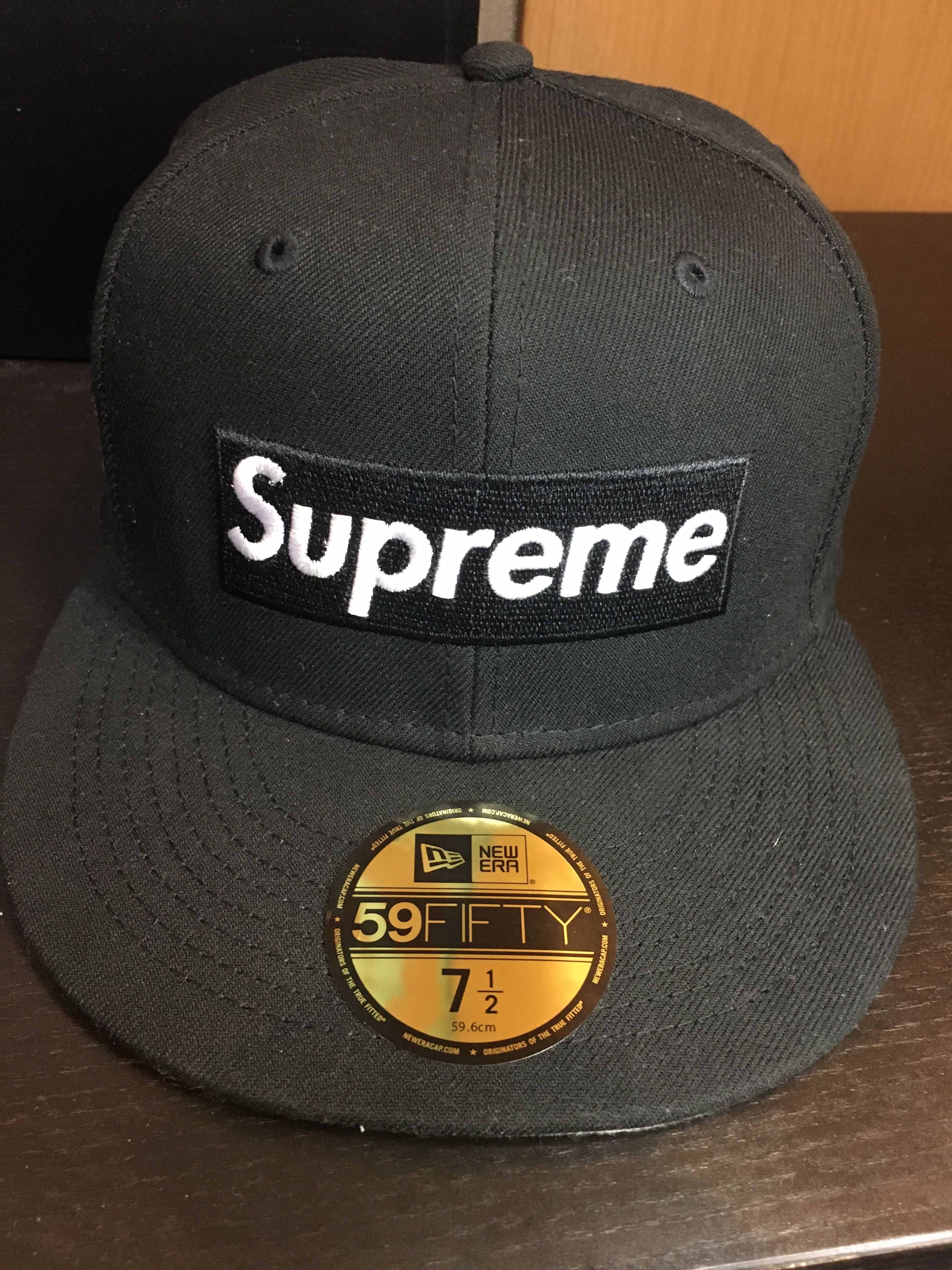Supreme Money Box Logo New Era "Black"