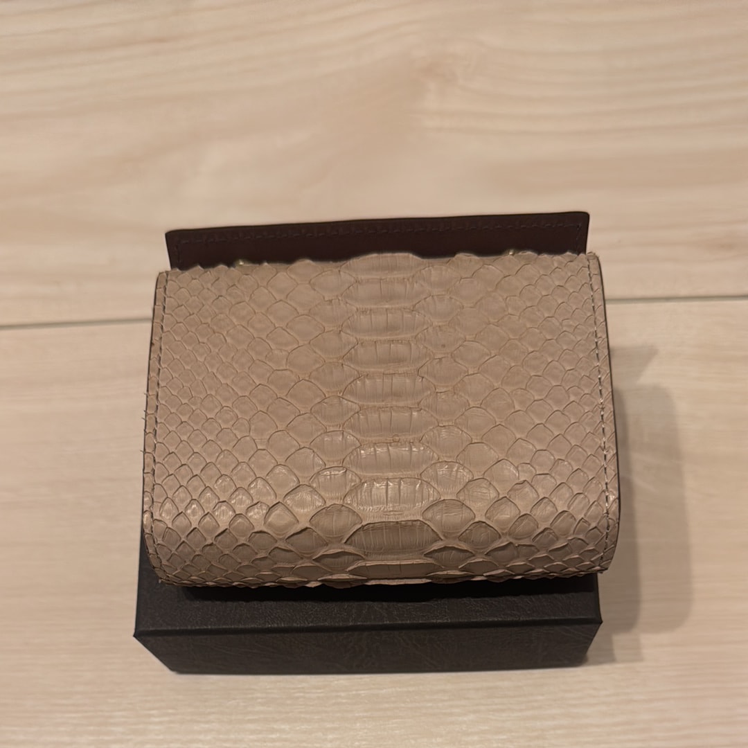 エムピウ財布 パイソン