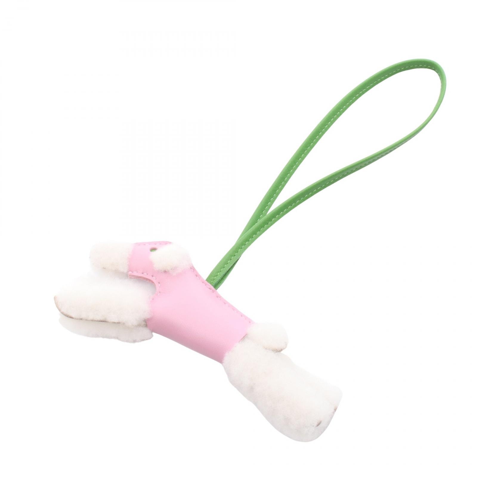 エルメス HERMES バディチャーム チャーム アクセサリー ムートン アニョーミロ アニョーミロ モーヴシルベストル K刻印(2025年製造) レディース ピンク系 / グリーン系 / ホワイト系 【中古】