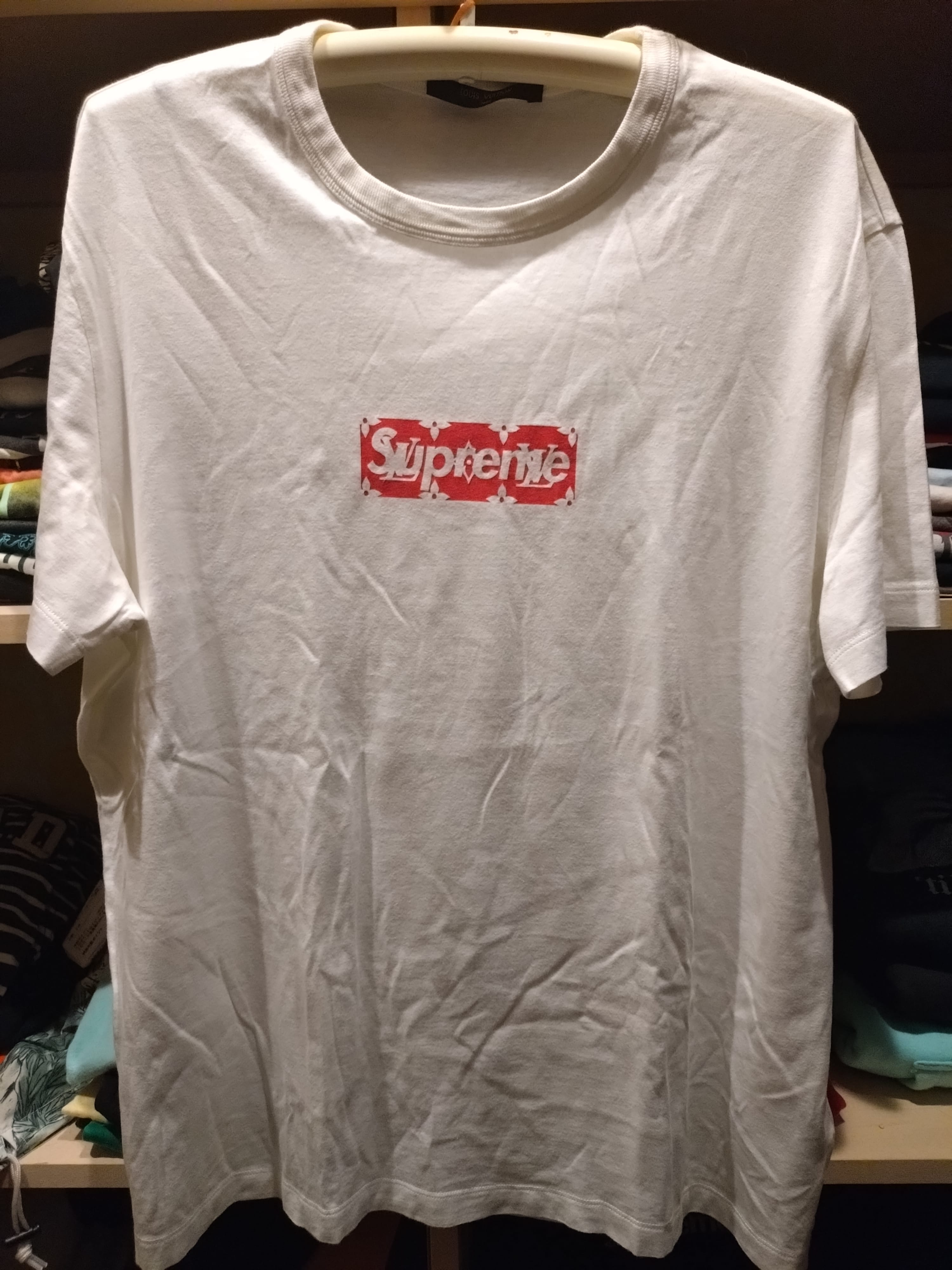 シュプリーム / ルイヴィトン ボックス ロゴ Tシャツ "レッド"