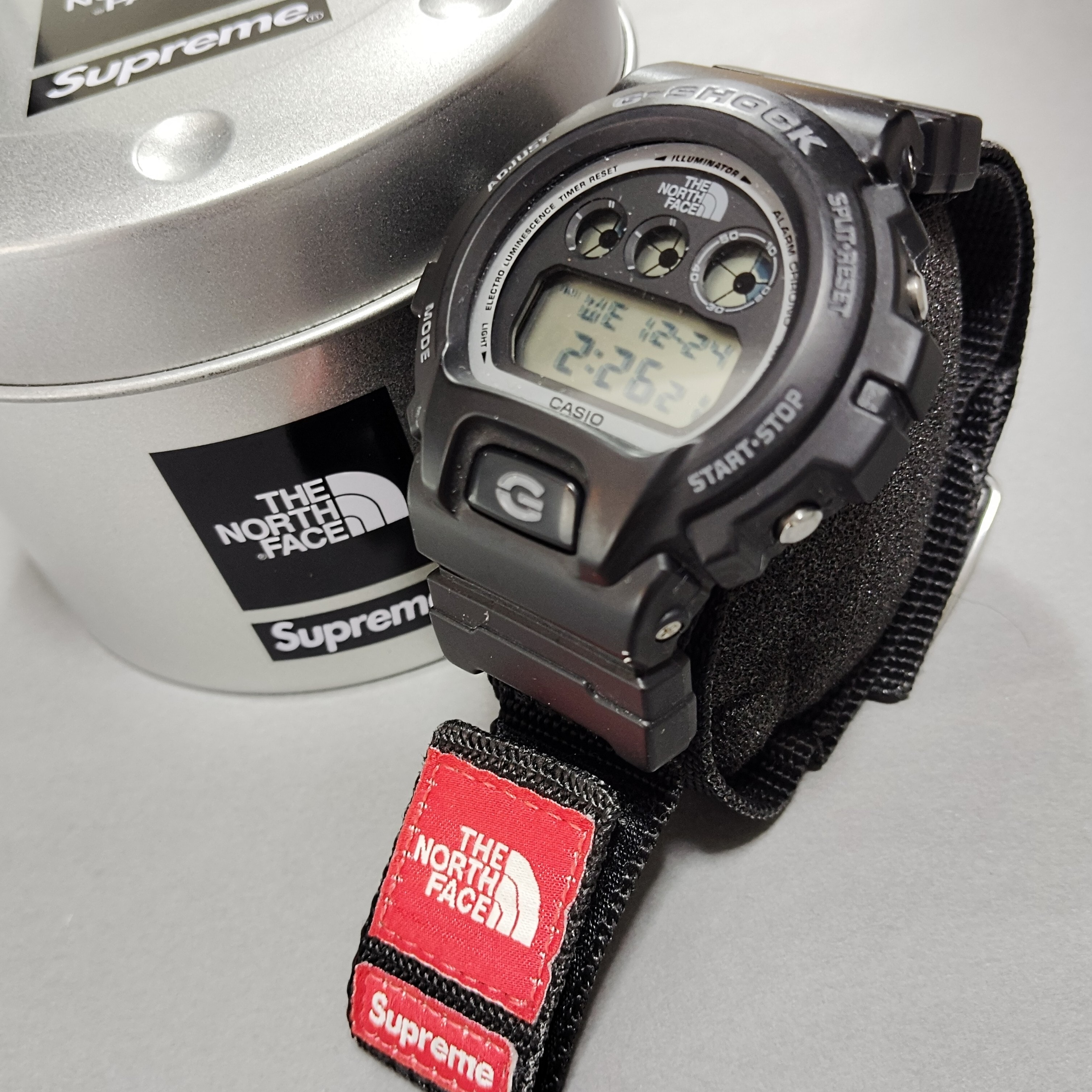Supreme x The North Face G-SHOCK Watch "Black"