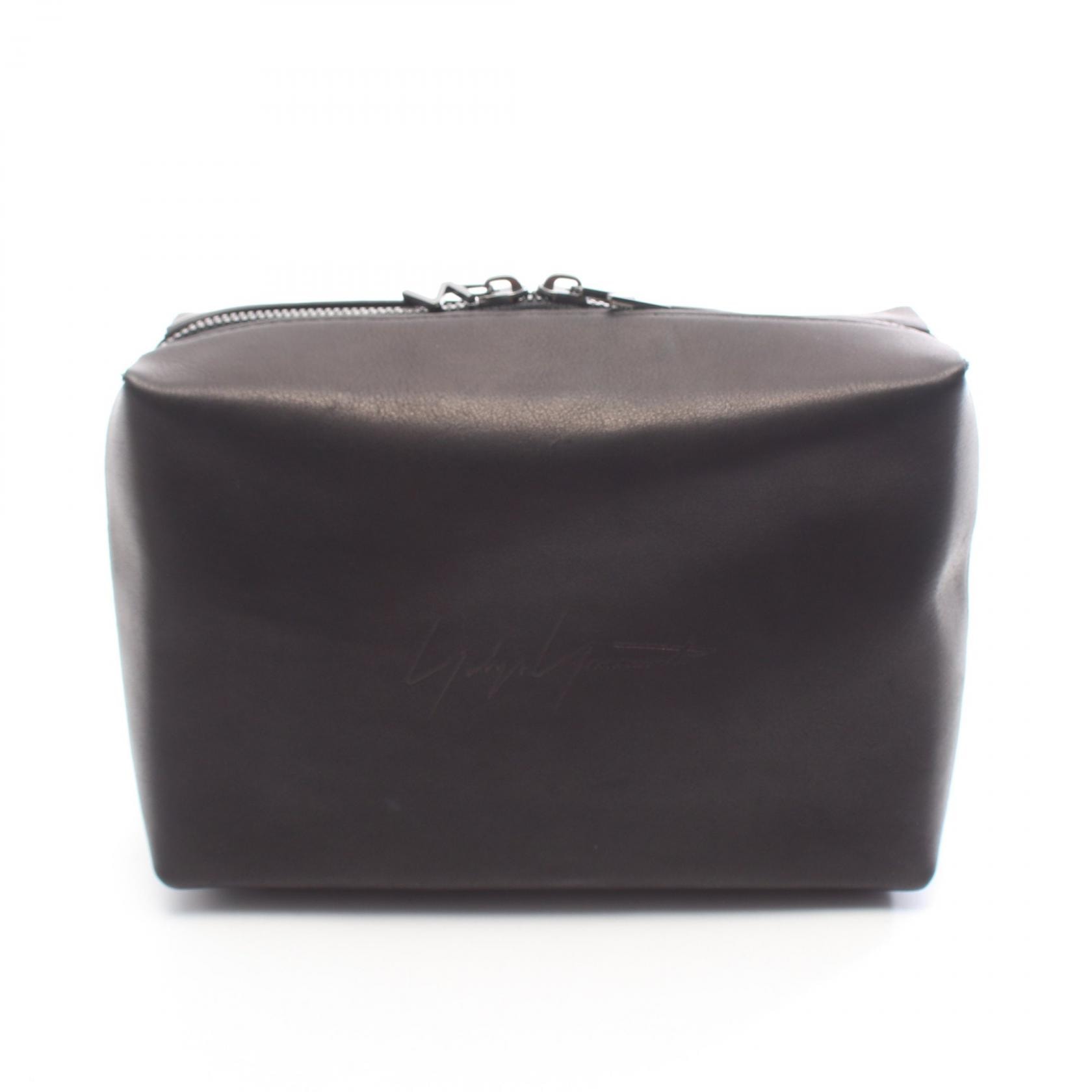 ヨウジヤマモト Yohji Yamamoto ロゴ型押し ノベルティ ポーチ バッグ レザー メンズ レディース ブラック系 【中古】