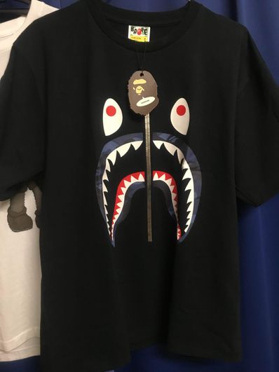 A BATHING APE TIE DYE SHARK TEE "Black Multi"