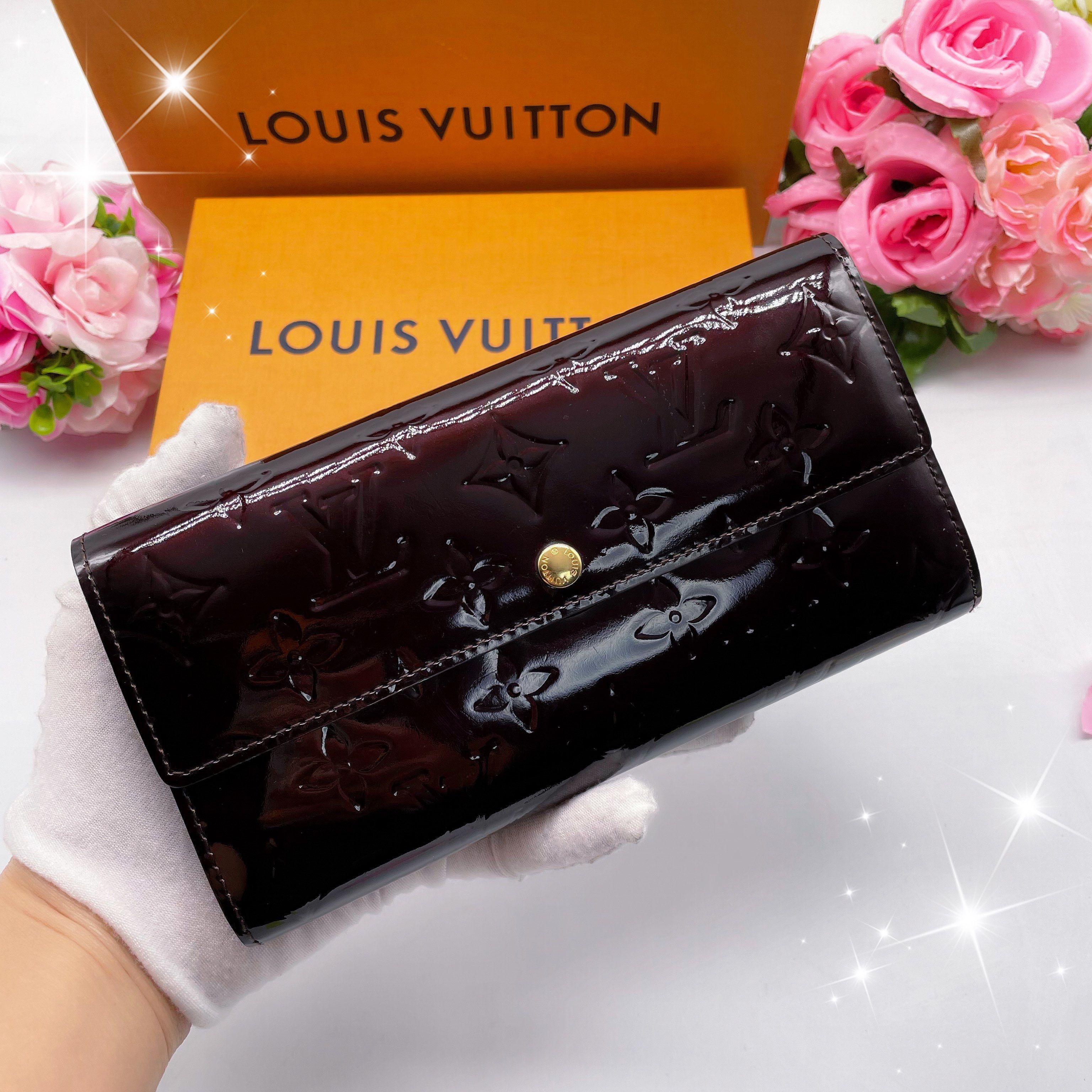 Louis Vuitton Sarah Wallet Monogram Vernis "Amarante"
