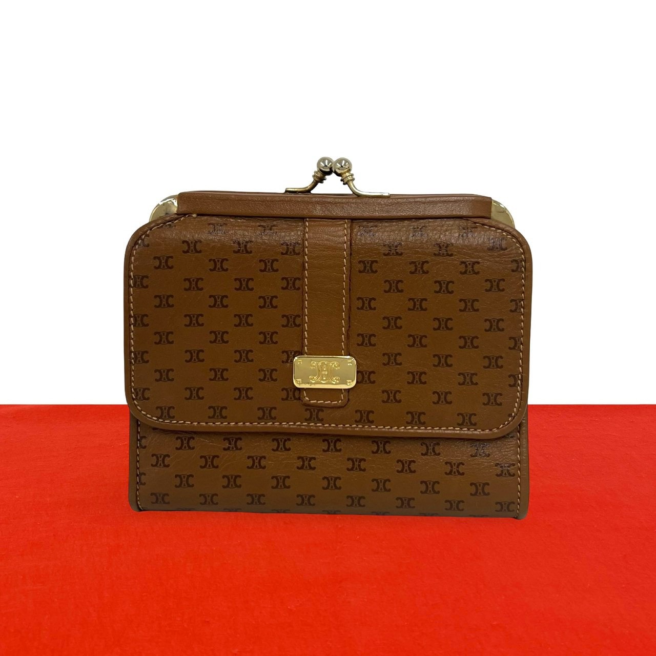 CELINE セリーヌ マカダム ブラゾン 柄 がま口 レザー 三つ折り財布 ブラウン
 62723
