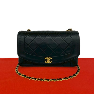 CHANEL シャネル ダイアナ マトラッセ ココマーク ラムスキン ショルダーバッグ ブラック
41200
