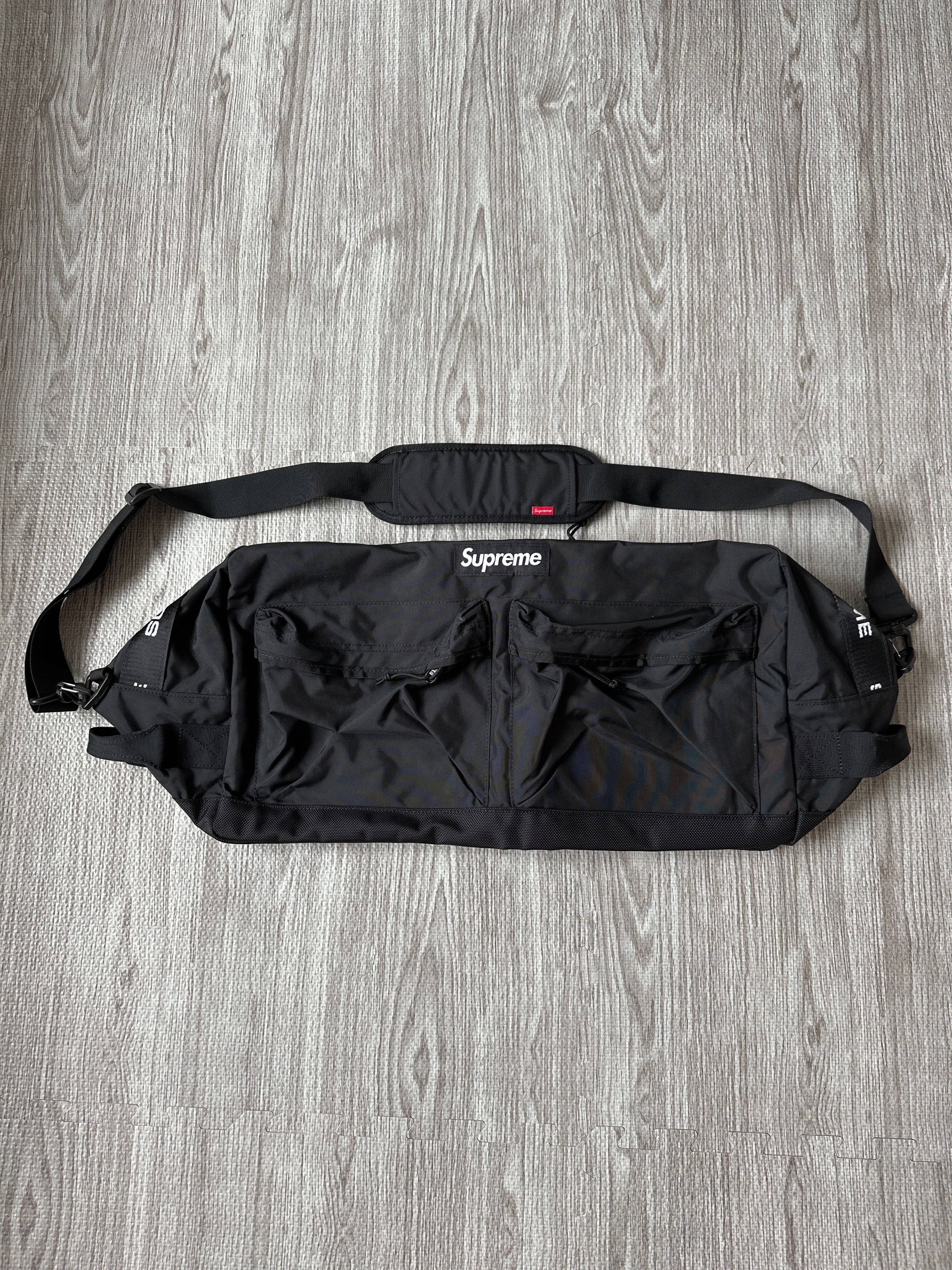 Supreme FW22 Duffle Bag 