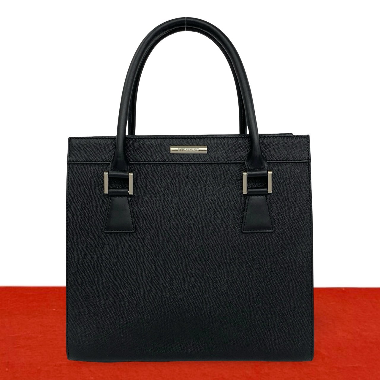 BURBERRY バーバリー ノバチェック 柄 ロゴ 金具 レザー ハンドバッグ ブラック
 b15-5