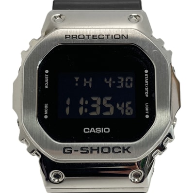 CASIO カシオ G-SHOCK メタルカバード デジタル GM-5600U-1JF クォーツ メンズ 腕時計