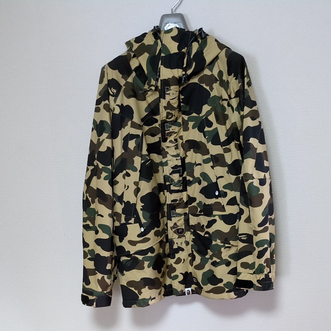 A BATHING APE Gore-Tex 1st Camo Snowboard Jacket "Yellow"