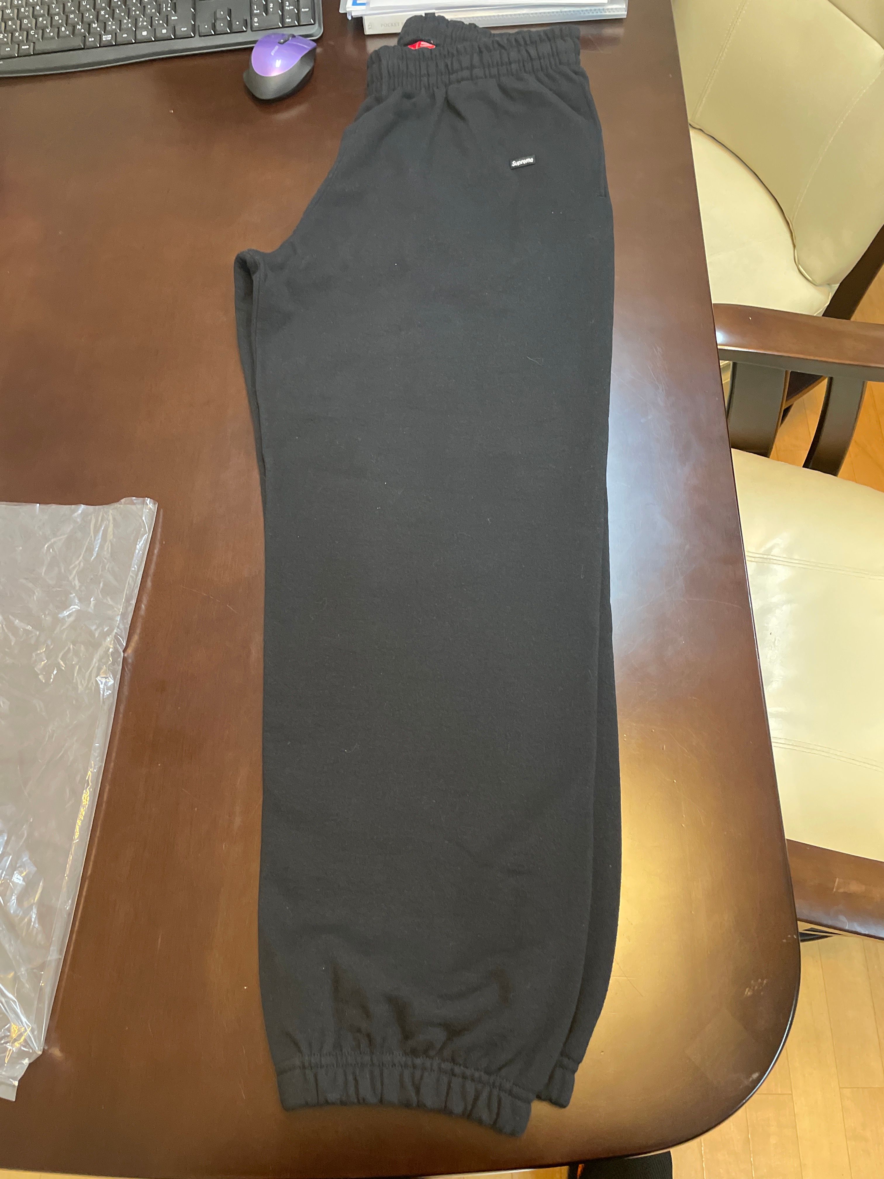 Supreme Small Box Sweatpant "Black"