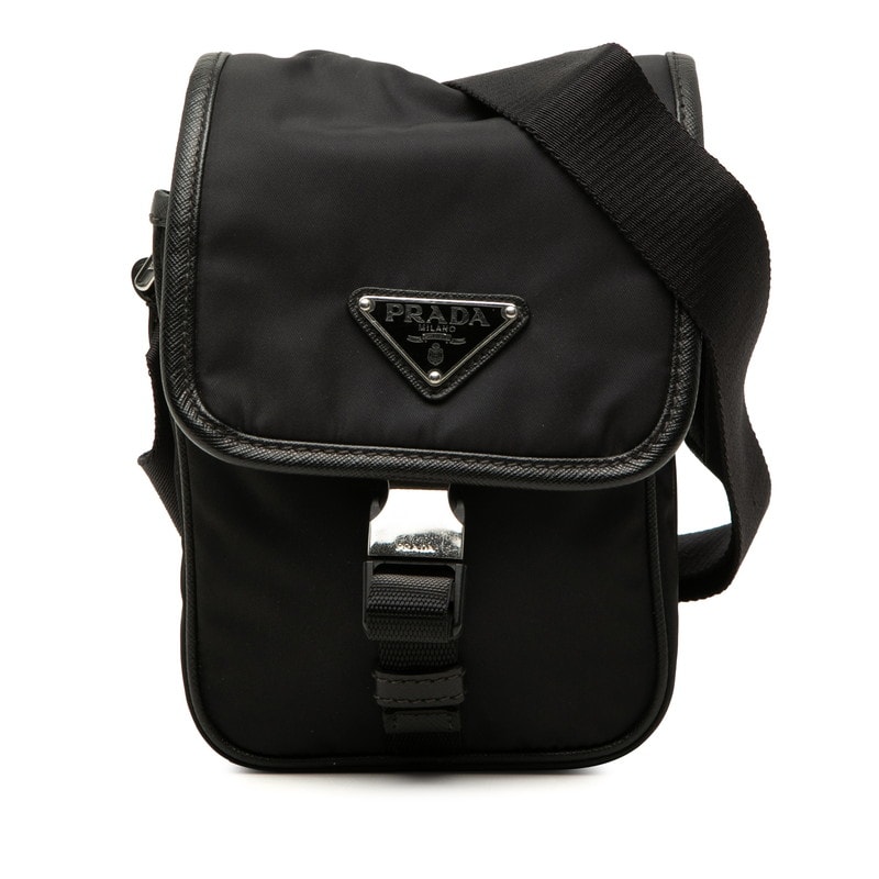 プラダ 三角ロゴプレート 斜め掛け ショルダーバッグ ブラック ナイロン レザー レディース PRADA 中古