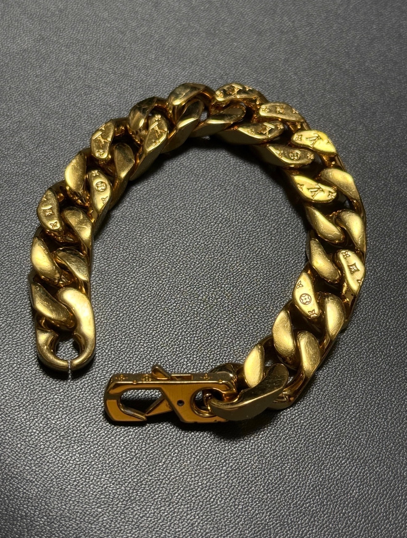 Louis Vuitton Chain Links Bracelet