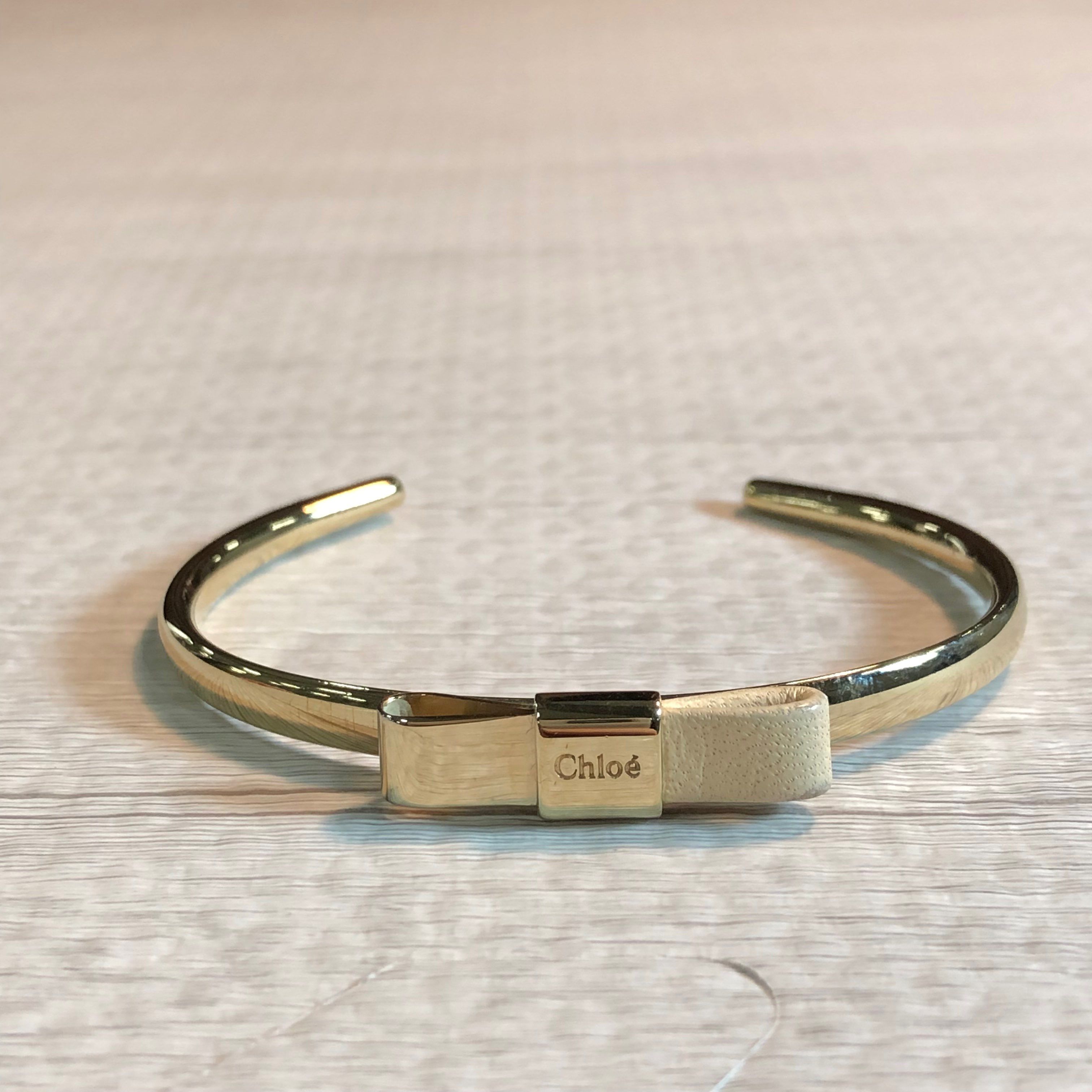 クロエ バングル リボンモチーフ レディース